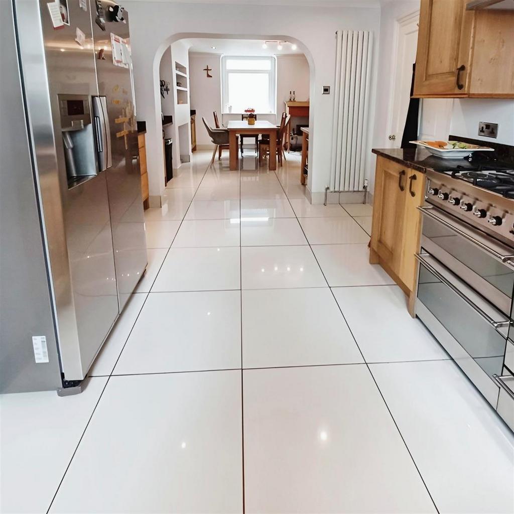 Kitchen/Open-Plan