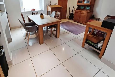 11 Langdon Road, Rochester, ME1 1UN