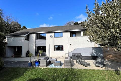 4 bedroom detached house for sale, Trevarrick Road, St. Austell