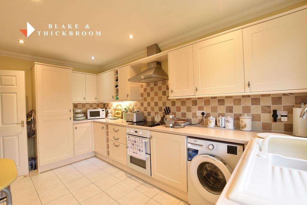 Kitchen breakfast room