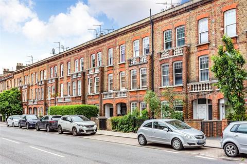 2 bedroom apartment to rent, Queenstown Road, London