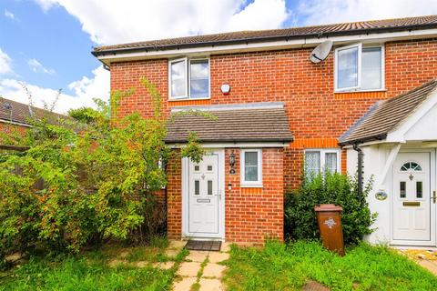 2 bedroom house for sale, Finch Gardens, Chingford