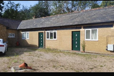 1 bedroom property to rent, Iver