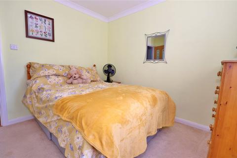 114 Batten Avenue, Woking, GU21 8UP