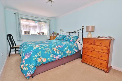114 Batten Avenue, Woking, GU21 8UP