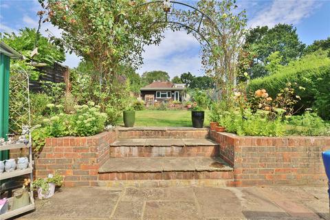 114 Batten Avenue, Woking, GU21 8UP