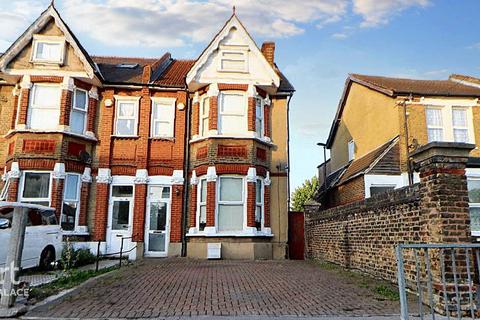 4 bedroom semi-detached house for sale, Bensham Manor Road, THORNTON HEATH