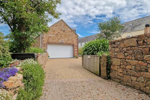 3 bedroom house for sale, The Barn, St Clement