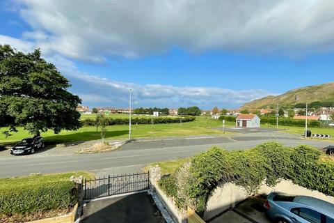 4 bedroom detached house for sale, St. Andrews Avenue, Llandudno