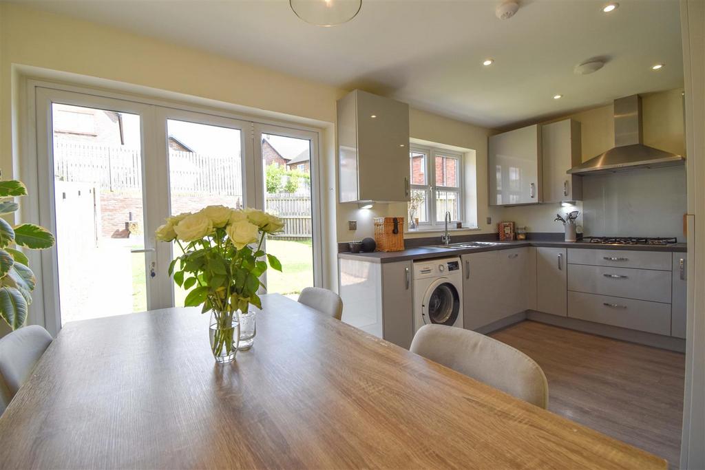 Dining Kitchen
