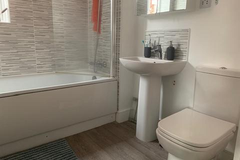 5 Bath Road, Castle Gresley, Swadlincote, DE11 9GY