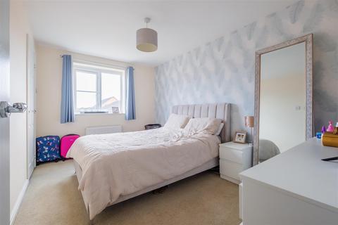 2 bedroom semi-detached house for sale, Newson Court, Lightcliffe