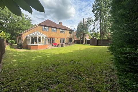 5 bedroom detached house for sale, Parsonage Lane, Farnham Common SL2