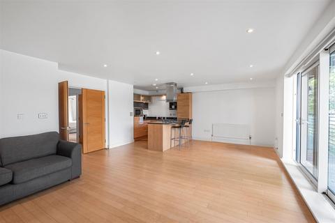 2 bedroom flat for sale, Mortlake High Street, Mortlake, London, SW14