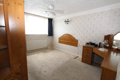 20 Asquith Gardens, Benfleet, SS7 3SZ