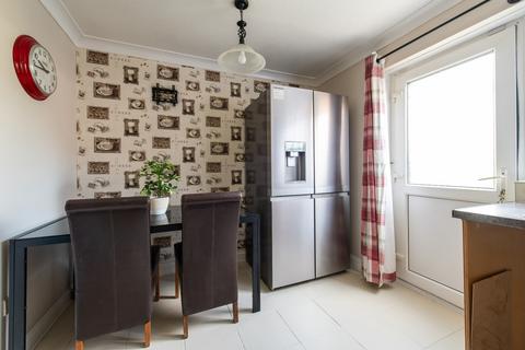 5 Kilndown, Gravesend, DA12 5JG