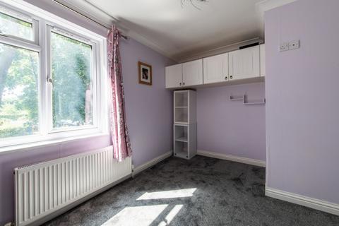 5 Kilndown, Gravesend, DA12 5JG