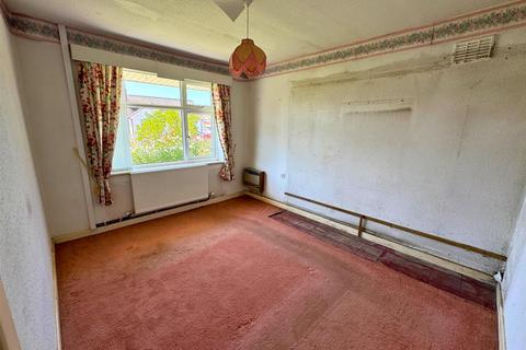 16 Pen Y Llys, Rhyl, LL18 4EH