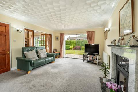 4 bedroom detached house for sale, St Tysoi Close, Usk