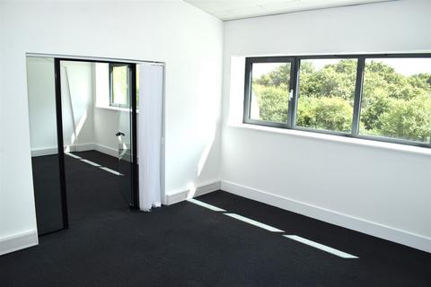 Office to rent, Oakwood Hill Industrial Estate, Loughton