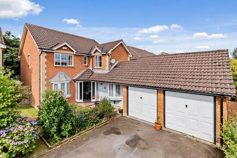 4 bedroom detached house for sale, Horsley Close, Hawkinge, Folkestone, CT18