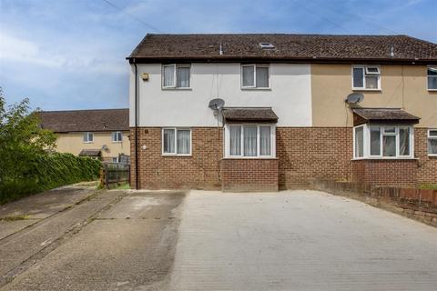 1 bedroom end of terrace house for sale, Buckingham Close, High Wycombe HP13