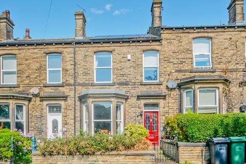 4 bedroom terraced house for sale, Sunnyside, Heckmondwike, West Yorkshire, WF16