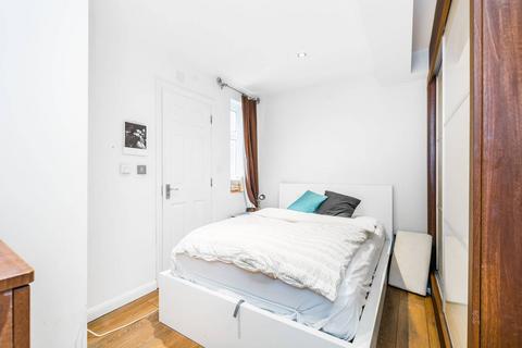 2 bedroom flat to rent, Kingsland High Street, Dalston, London, E8