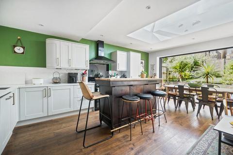 25 Thurlestone Road, London, SE27 0PE
