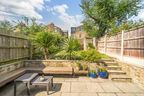 25 Thurlestone Road, London, SE27 0PE