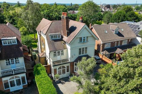 6 bedroom detached house for sale, Oaklands, The Avenue