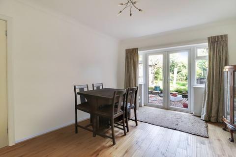 21 Dunstall Way, West Molesey, KT8 1PD