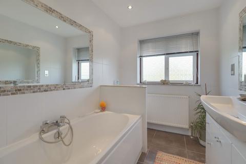 21 Dunstall Way, West Molesey, KT8 1PD