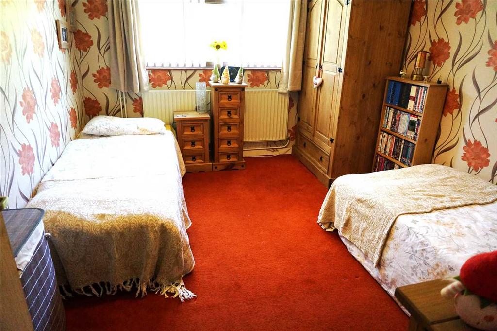 Bedroom 3 :