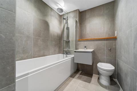 3 bedroom bungalow for sale, Brightlingsea CO7