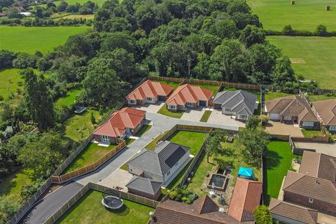 3 bedroom bungalow for sale, Brightlingsea CO7