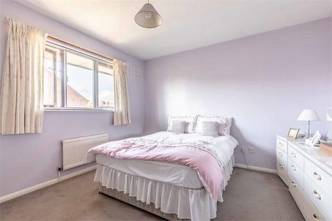 5 The Drive, Slough, SL3 7DB