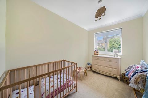 2 bedroom maisonette for sale, Willis Close, Epsom KT18