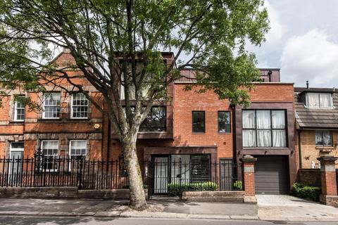 2 bedroom flat for sale, Winchester Street, London, UK