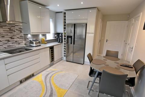 44 Lowes Road, Bury, BL9 6PJ