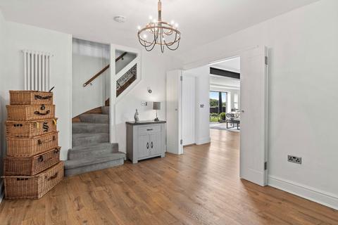 The Warren Fyfield Road, Ongar, CM5 0HQ