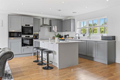 The Warren Fyfield Road, Ongar, CM5 0HQ