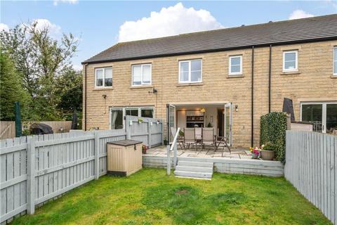 3 bedroom terraced house for sale, Quarry Park, Idle, Bradford, West Yorkshire, BD10