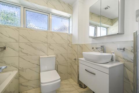 15 Edington Road, London, SE2 9JU