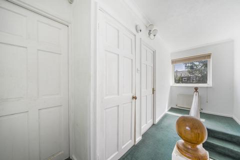 15 Edington Road, London, SE2 9JU