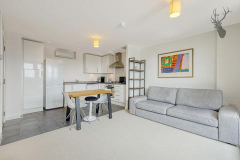 1 bedroom apartment for sale, Taylor Place, London