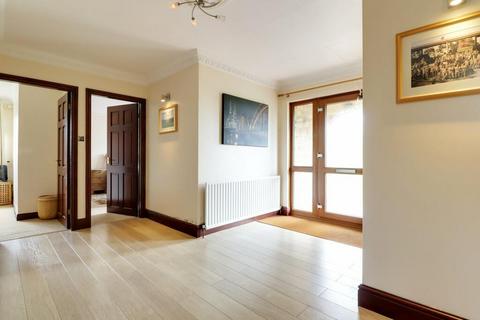 Miown Belshaw Lane, Belton, Doncaster, DN9 1PF