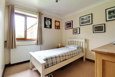 Miown Belshaw Lane, Belton, Doncaster, DN9 1PF