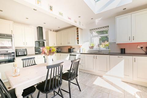18 Belmore Close, Norwich, NR7 0PS
