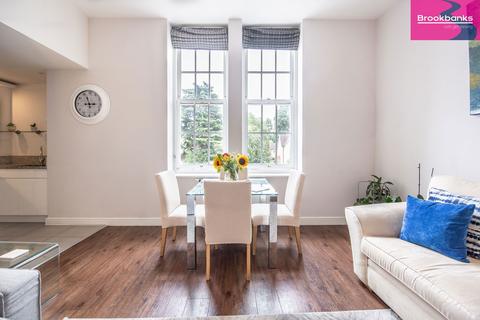 17, Bunstone Hall Chapel Drive, Dartford, DA2 6FJ